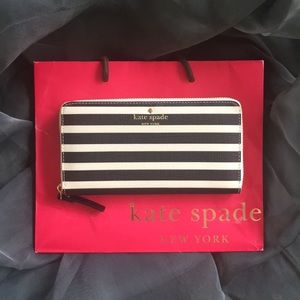 Kate Spade Wallet NWOT